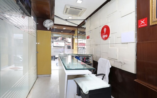 OYO 10277 Hotel Delux Golden