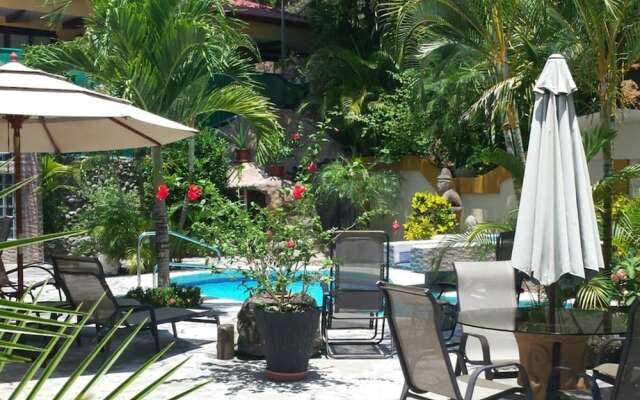 Coyaba Tropical Elegant Adult Guesthouse