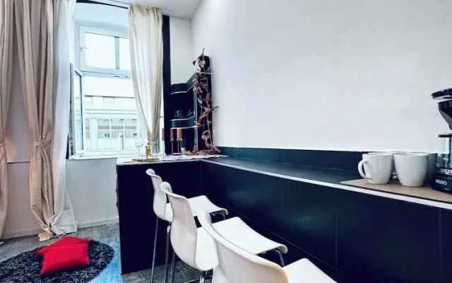 Cozy 1BR With Living Room Long Stay AKH