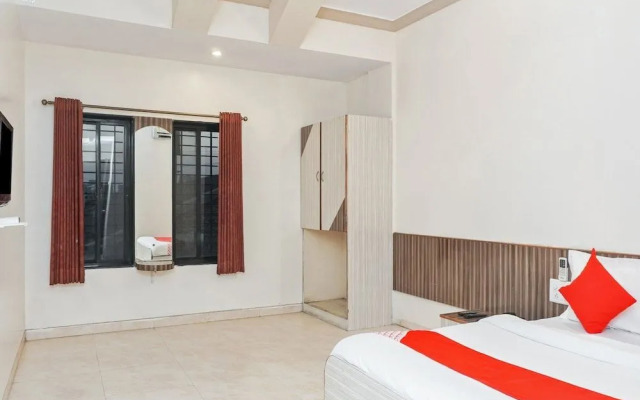 Suraj Residency by OYO Rooms