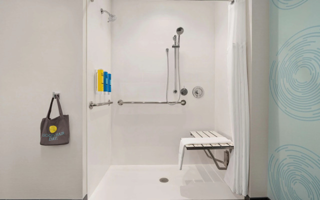 Tru By Hilton Albany Airport, NY