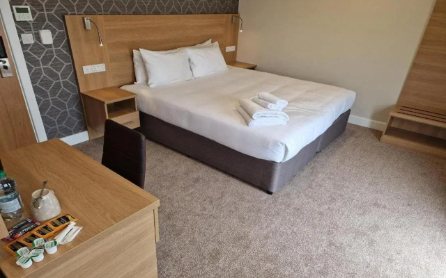 Best Western Northfields Ealing Hotel