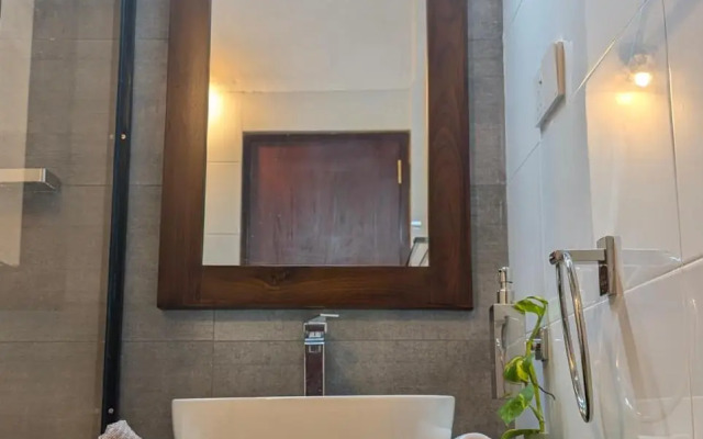 Nildiya Falls Hotel
