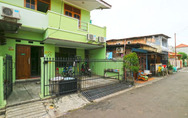 Kabin Kapsul Kayu jati I - Hostel