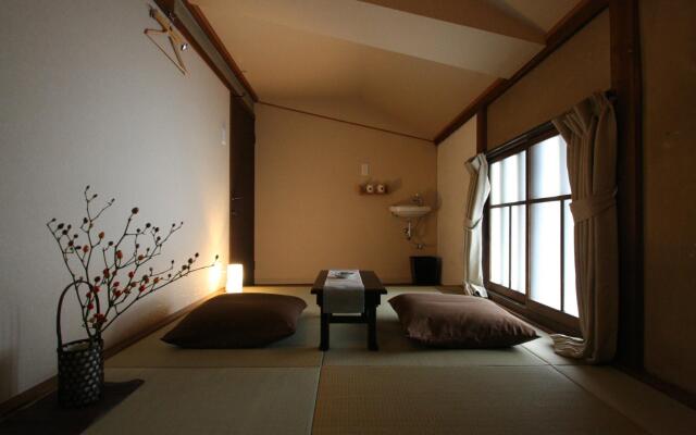 HARUYA Naramachi - Hostel