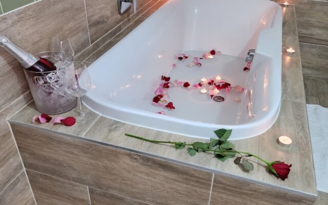 Boulders Blue Bed and Breakfast