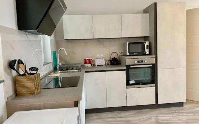 Sliema, Stylish 1 Bedroom Apartment with Parking.