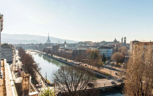 Panoramic Terrace & Mole View Cosy Flat