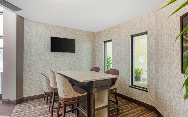 Best Western Plus Otonabee Inn