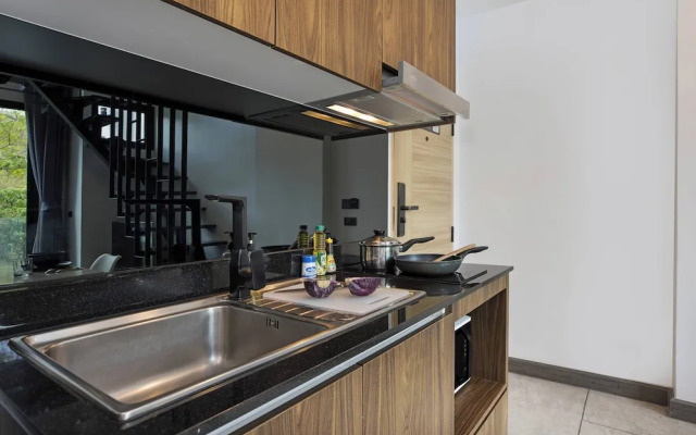 Naiharn Duplex near the Beach UTL A124