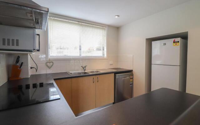 Currawong Deluxe Townhouse 439