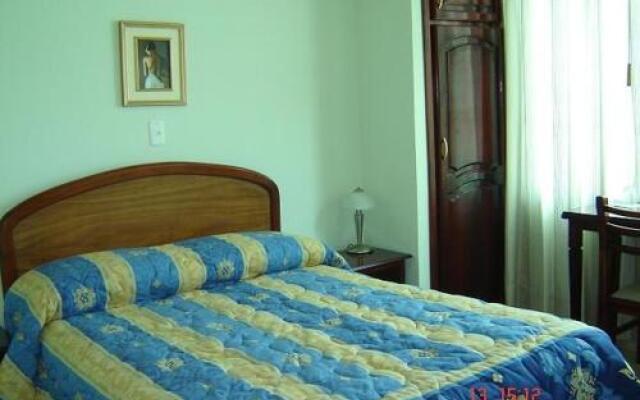 Hotel Sierra Nort