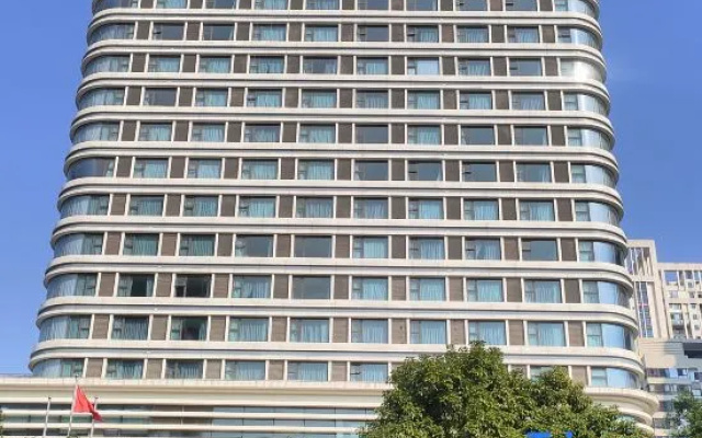 Metal Li Hotel