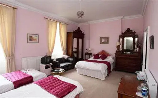 The County Hotel