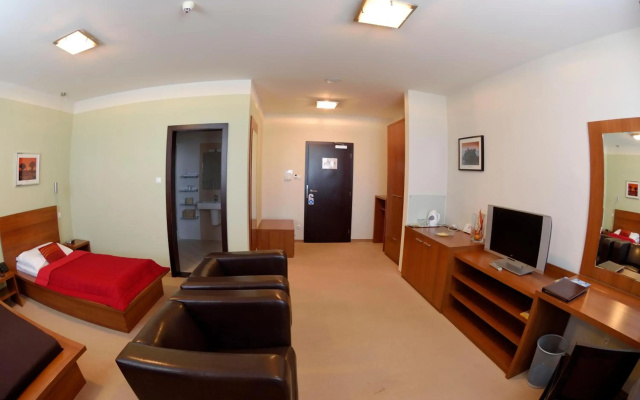 Aston Business Hotel