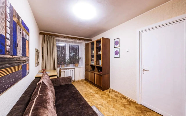 Cozy Apartment in Kaunas with Free Parking