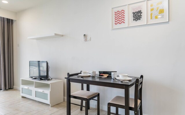 Empire City Marriot by OYO