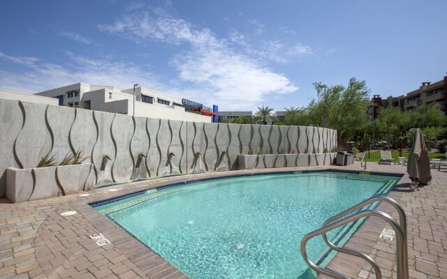 Aloft Tempe