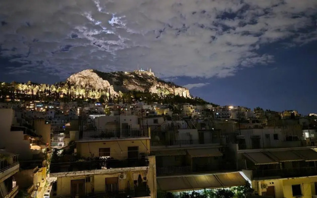 Lycabettus view apartment