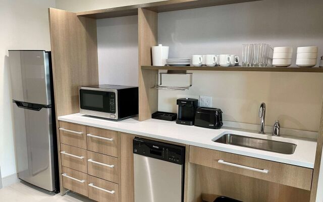Hawthorn Extended Stay by Wyndham Kingwood/Houston