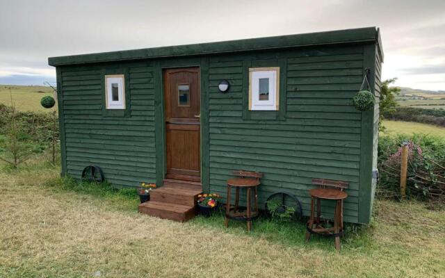 Stunning 1-bed Shepherd hut