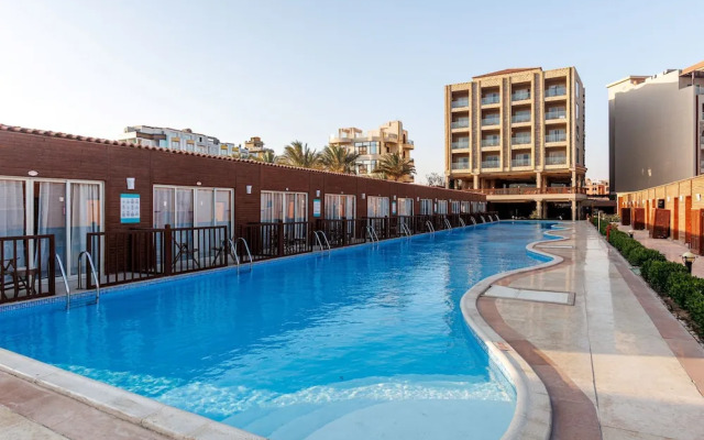 SUNRISE Solara Aqua park Resort