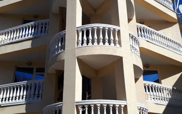 Hotel Mari