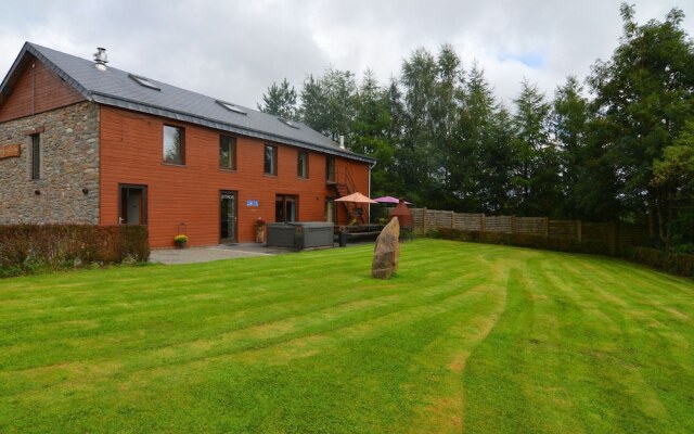 Quaint Cottage In Petite Langlire With Jacuzzi