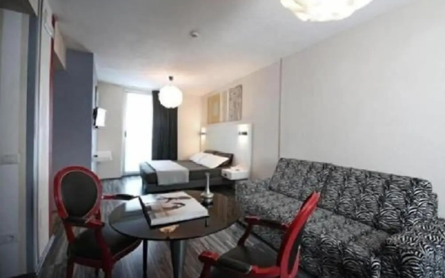 Hotel Atelier Gardone Riviera & Beach