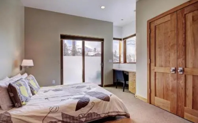 White Cloud Mountain Home