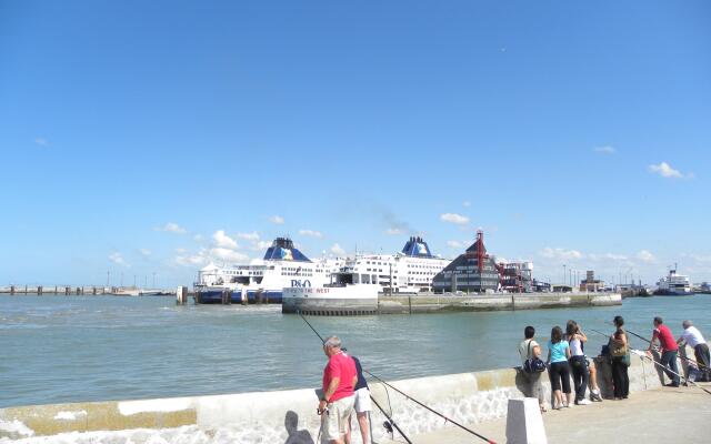 Holiday Inn Calais by IHG