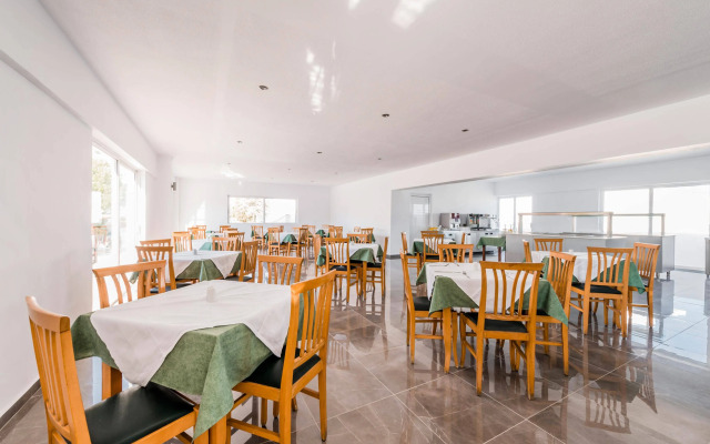 Belmare Hotel