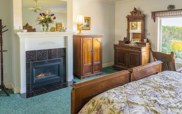 Sea Cliff Gardens Bed & Breakfast