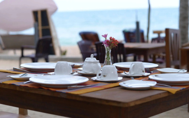 Ceylon Sea Hotel