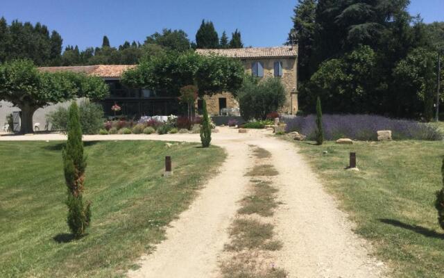 Mas provençal avec piscine chauffée, en campagne de Salon de Provence, 8 personnes - LS7-351 L'IDOLO