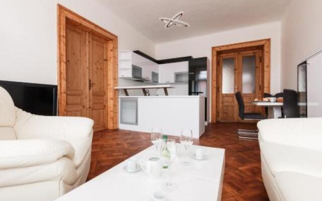 Stylish New Town Apartments