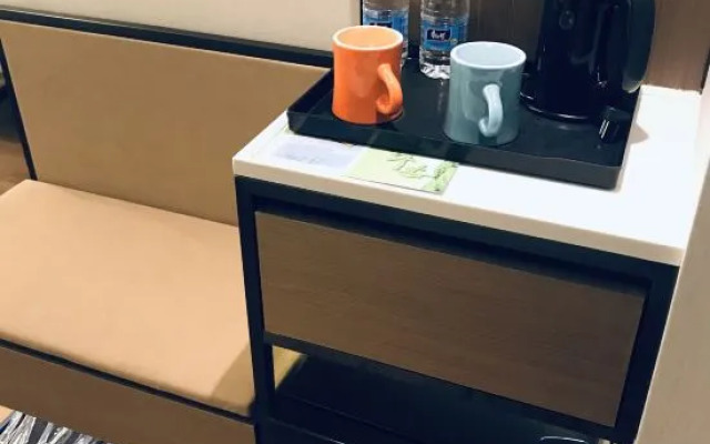 Jinglai Hotel  (Shanghai Meichuan Pedestrian Street store)