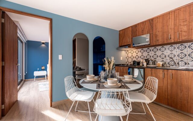 Casai Roma | 1BR | Private Penthouse