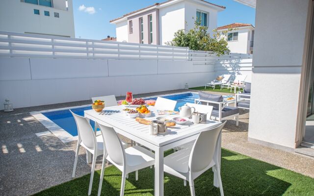 Protaras Vanilla No 5 Luxury Villa