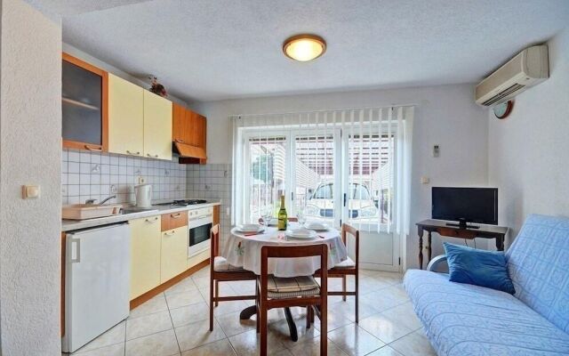 Apartment 43