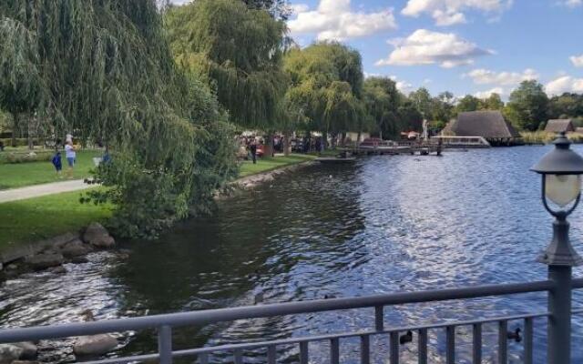 Seehotel Krakow am See