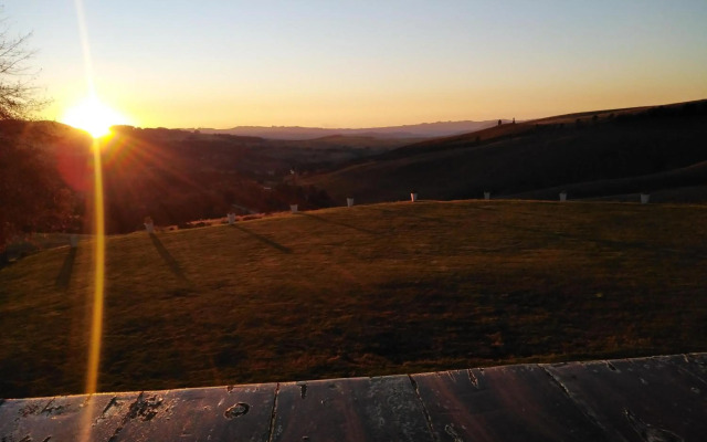 Mount Shekinah Country Hotel