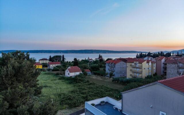 Zdene - private pool - A2(6)