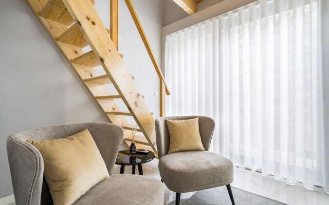 Comendador 1895 Apartments