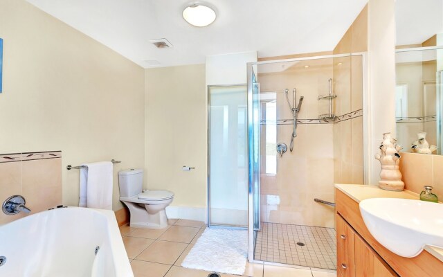 15th Floor, Cairns City Luxury