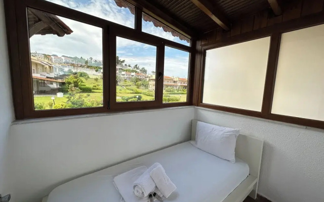 Villa Queen - Stunning 4-bedroom Maisonette in Fourka, Kassandra, Greece