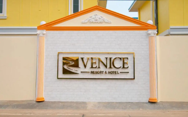 Venice Resort