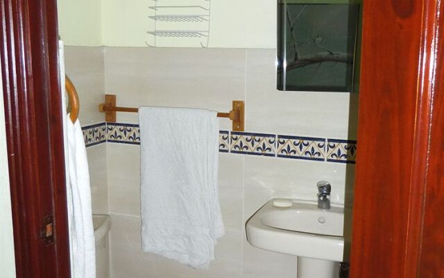 Class Colonial Aparta Hotel