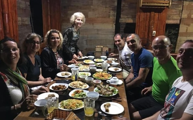 Van Long Family Homestay