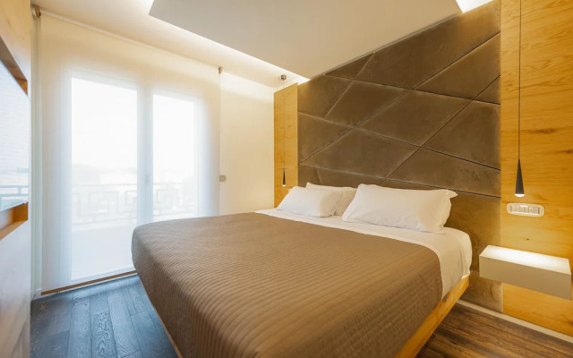 Venice New Luxury Penthouse with parking